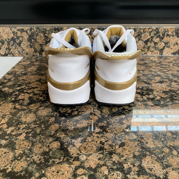 Nike Air Max 90 FlyEase White Gold 10 - Picture 4 of 8